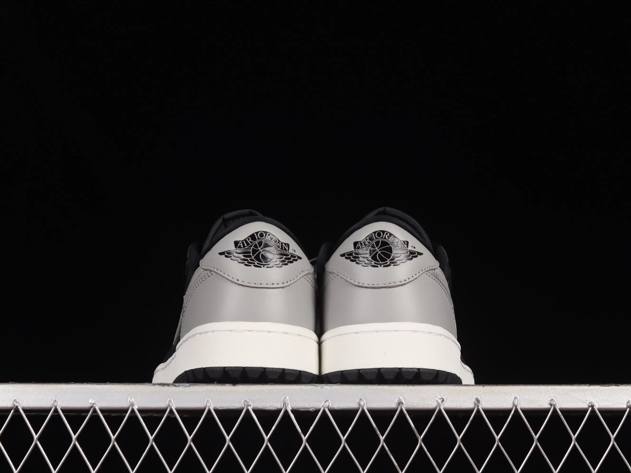 All categories Air Jordan Jordan series basketball shoes Air Jordan 1 Low G version pure original Air Jordan 1 Low Golf "Shadow" AJ1 Joe 1 new golf version black and gray shadow color DD9315-001
